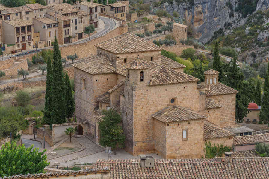 Huesca - Alquézar 29 - iglesia de San Miguel.jpg